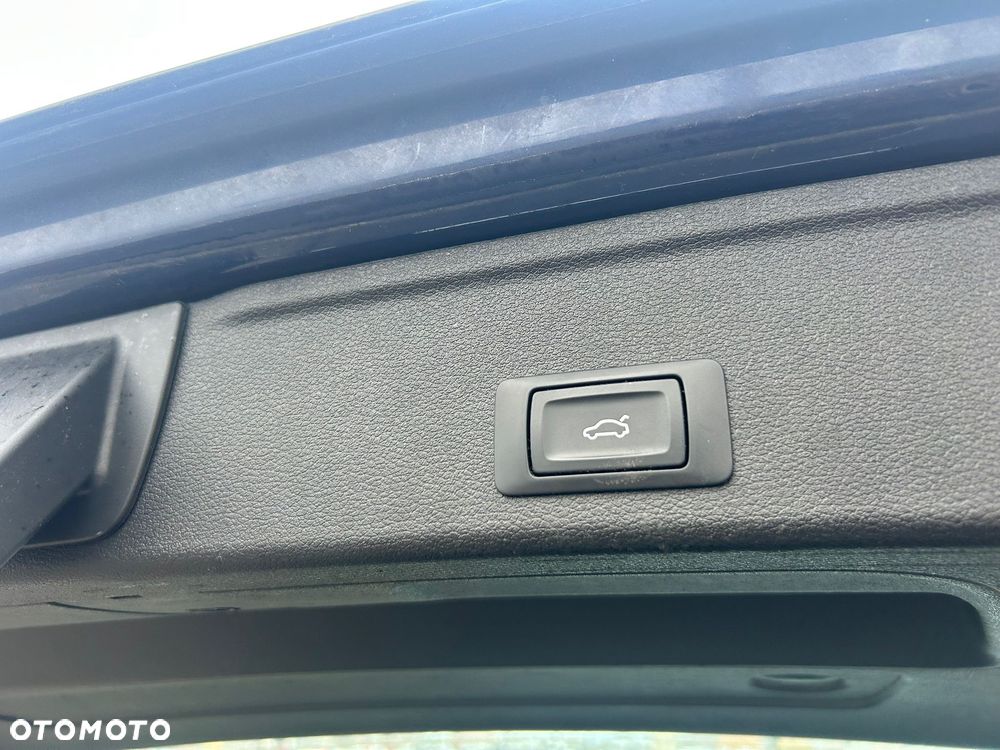 Audi A4 Avant 40 g-tron S tronic advanced - 28