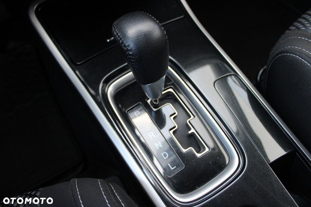 Mitsubishi Outlander - 33