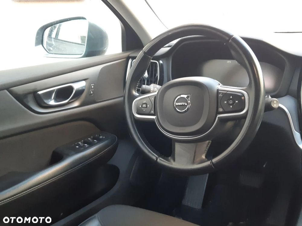 Volvo V60 D3 Geartronic Momentum - 8