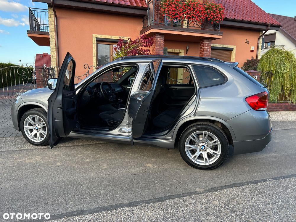 BMW X1 xDrive18d Sport Line - 28