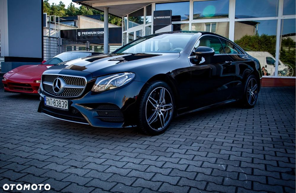Mercedes-Benz Klasa E 400 4-Matic 9G-TRONIC - 11