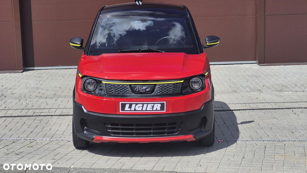 Ligier JS50 - 7