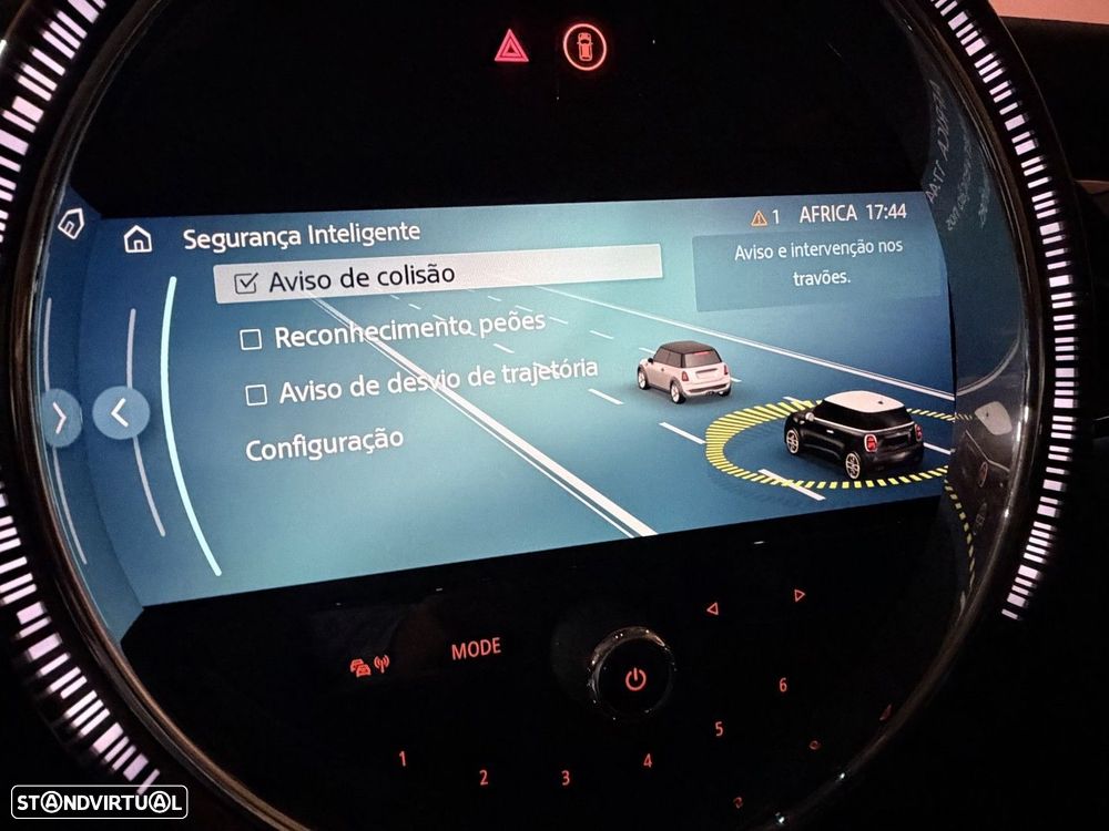 MINI 3 Portas Cooper SE Premium Essential - 16