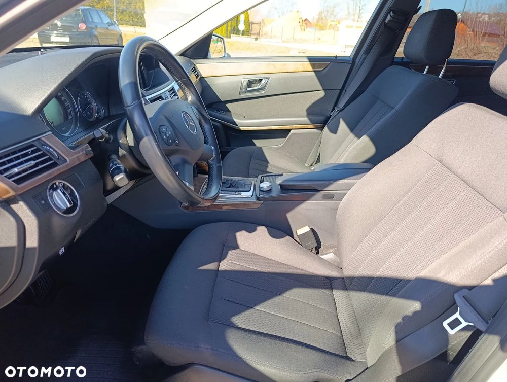 Mercedes-Benz Klasa E 200 Kompressor Automatik Elegance - 12