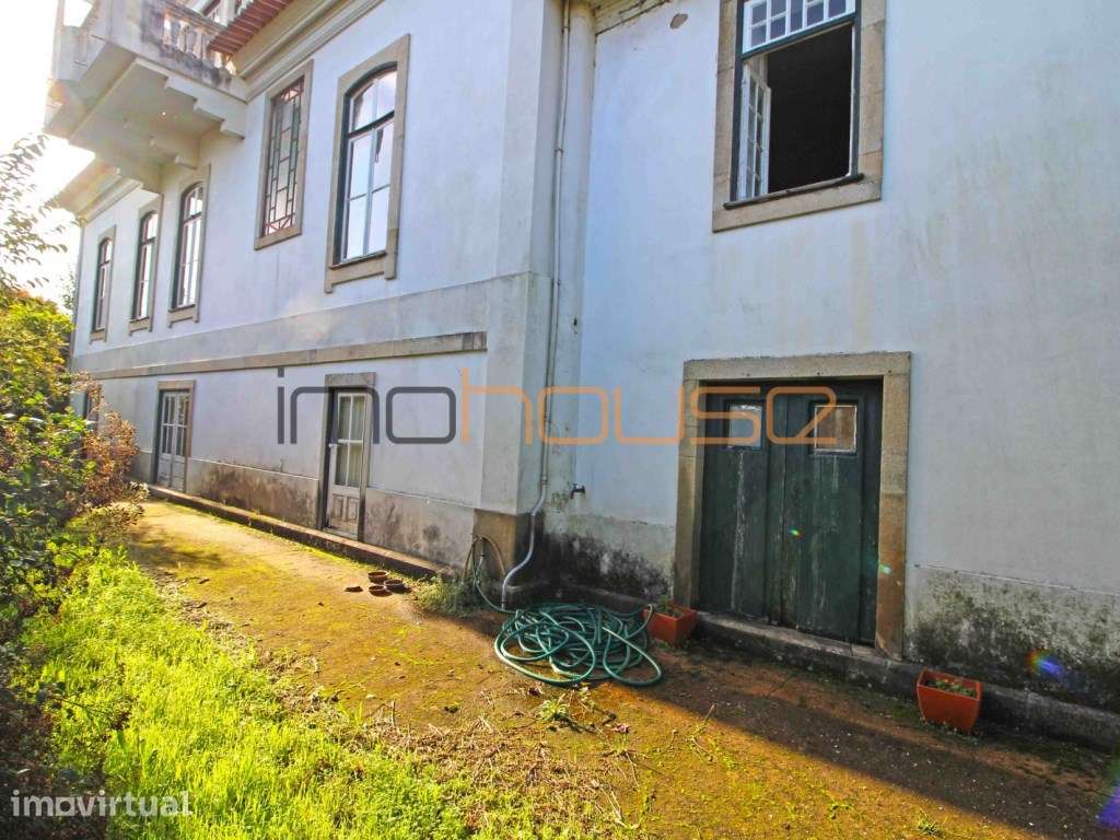 Terreno com casa senhorial do século XIX ( Zona Espaço Central II) - Grande imagem: 5/10