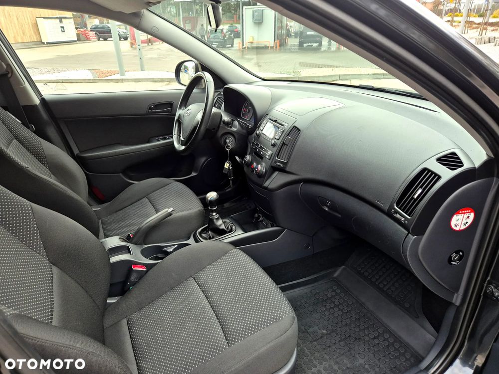 Hyundai i30 1.4 Blue Comfort - 26