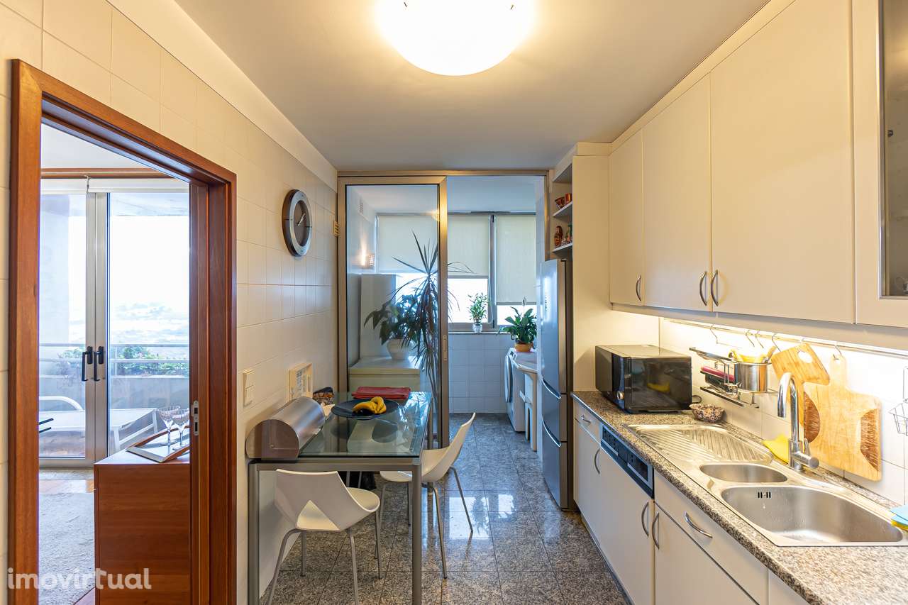 T2 no Último Piso | Condomínio Privado com Piscina | Vista Mar - Grande imagem: 3/31