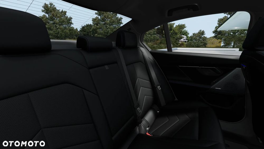 BMW Seria 5 530e PHEV M Sport - 13