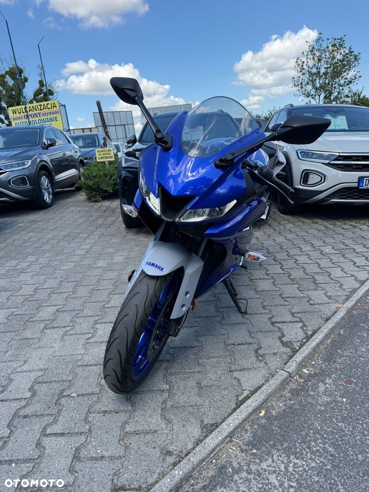 Yamaha YZF - 3