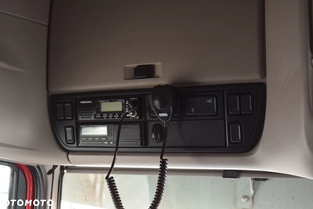 DAF XF530 / SUPER SPACE CAB / HYDRAULIKA / RETARDER / KLIMATYZACJA POSTOJOWA / ACC / NAWIGACJA / KLIMA / LEDY / FULL SPILERY / FULL OPCJA / WERSJA PREMIUM / SERWISOWANY / SPROWADZONY - 37