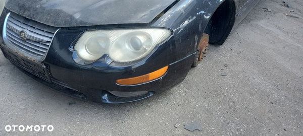 Zderzak przód przedni Chrysler 300M