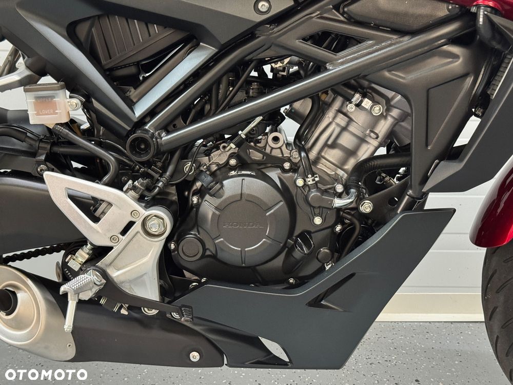 Honda CB - 11