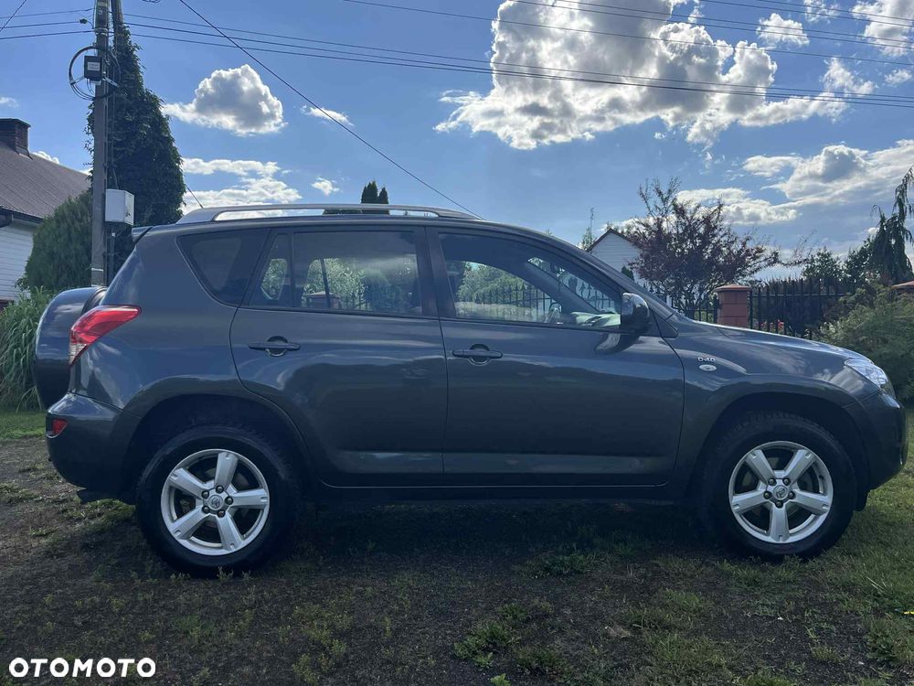Toyota RAV4 2.2 D-4D 4x4 Sol - 4