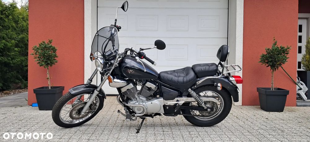 Yamaha Virago - 1