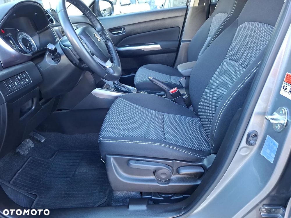Suzuki Vitara 1.4 Boosterjet SHVS Premium 4WD - 17
