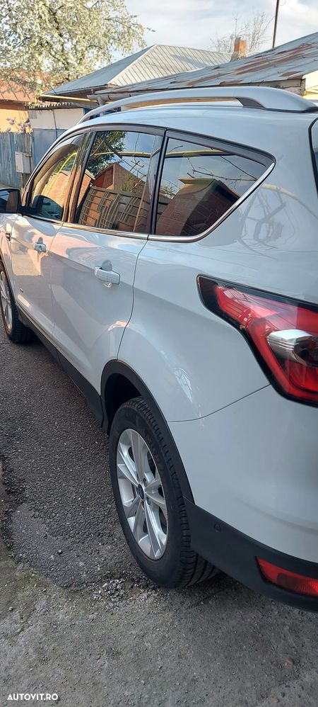 Ford Kuga 2.0 TDCi 4WD Titanium - 28