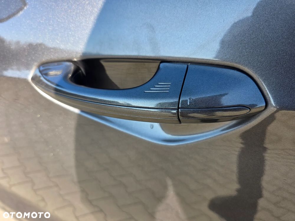 Ford S-Max 2.0 TDCi Titanium - 24