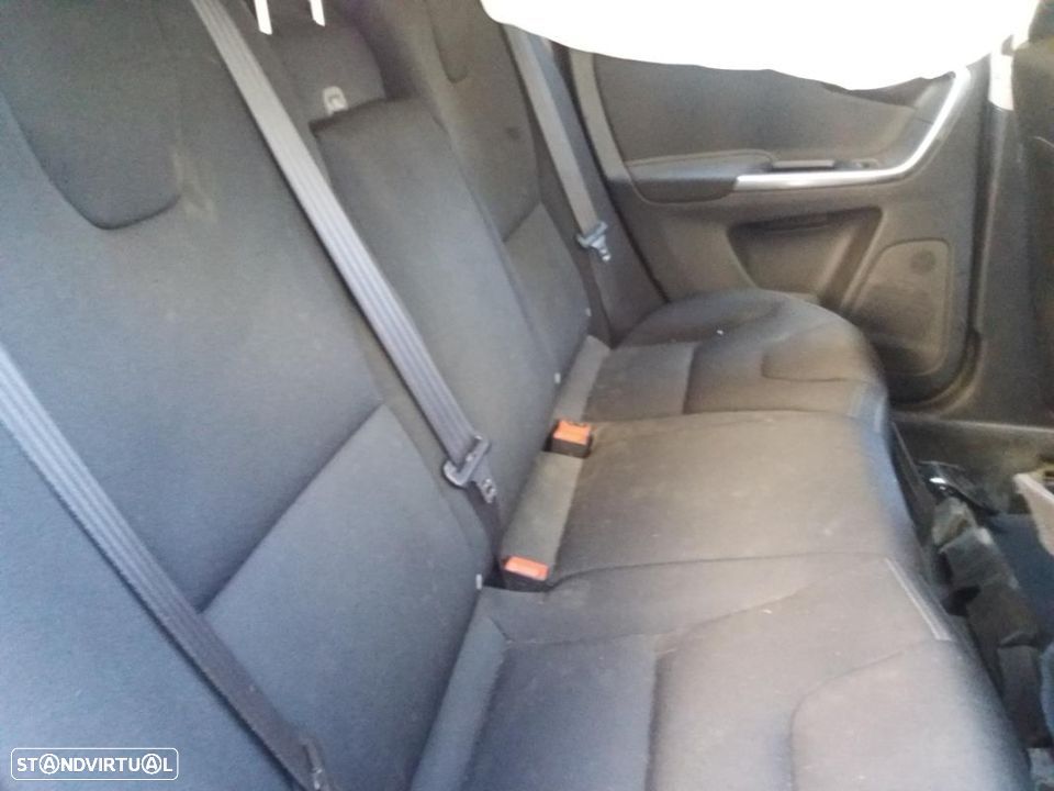 Volvo XC60 2.4 D4 AWD 4X4  (181CV) de 2014 _ Peças Usadas (6611) - 7