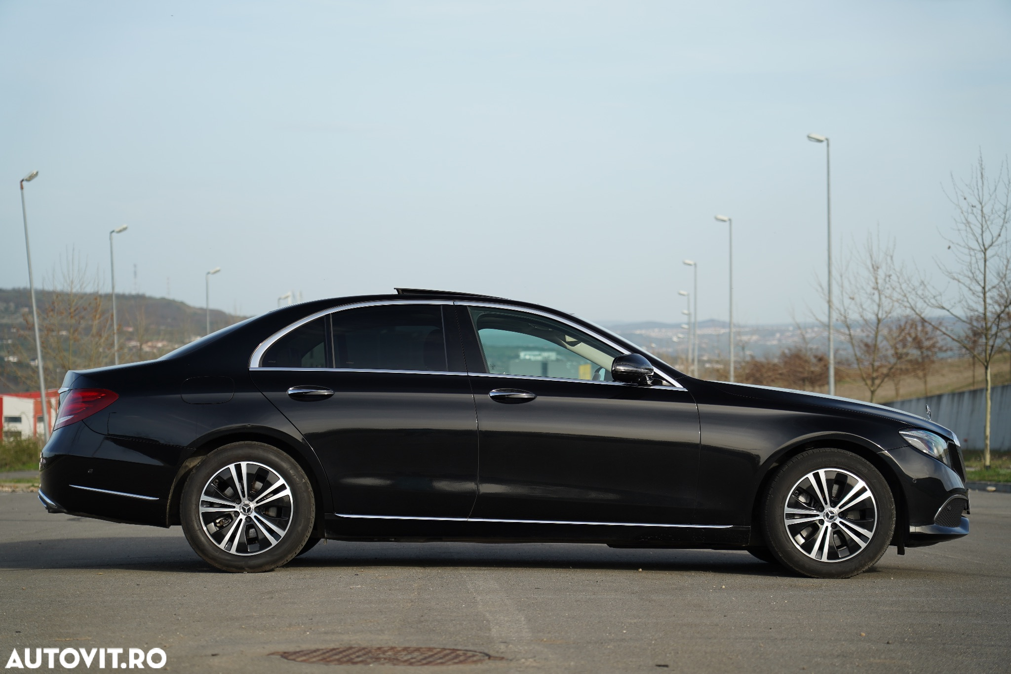 Mercedes-Benz E 220 d 9G-TRONIC Exclusive - 23