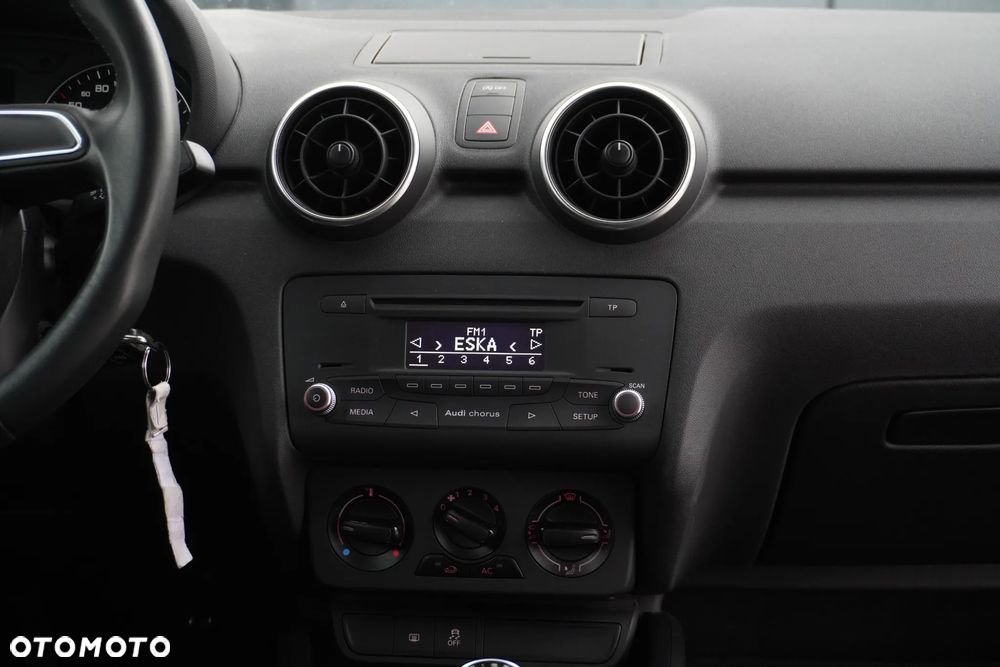 Audi A1 3-drzwiowe 1.2 TFSI admired - 33