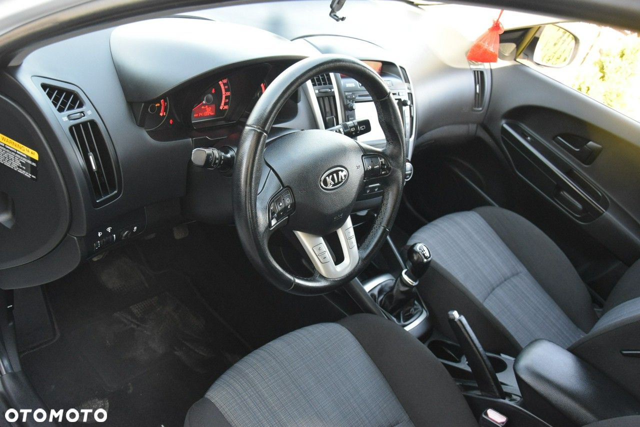 Kia Ceed 1.4 CVVT Spirit - 19