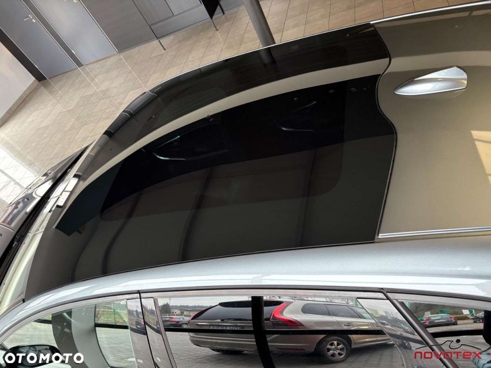 Volvo V40 T4 Momentum - 21