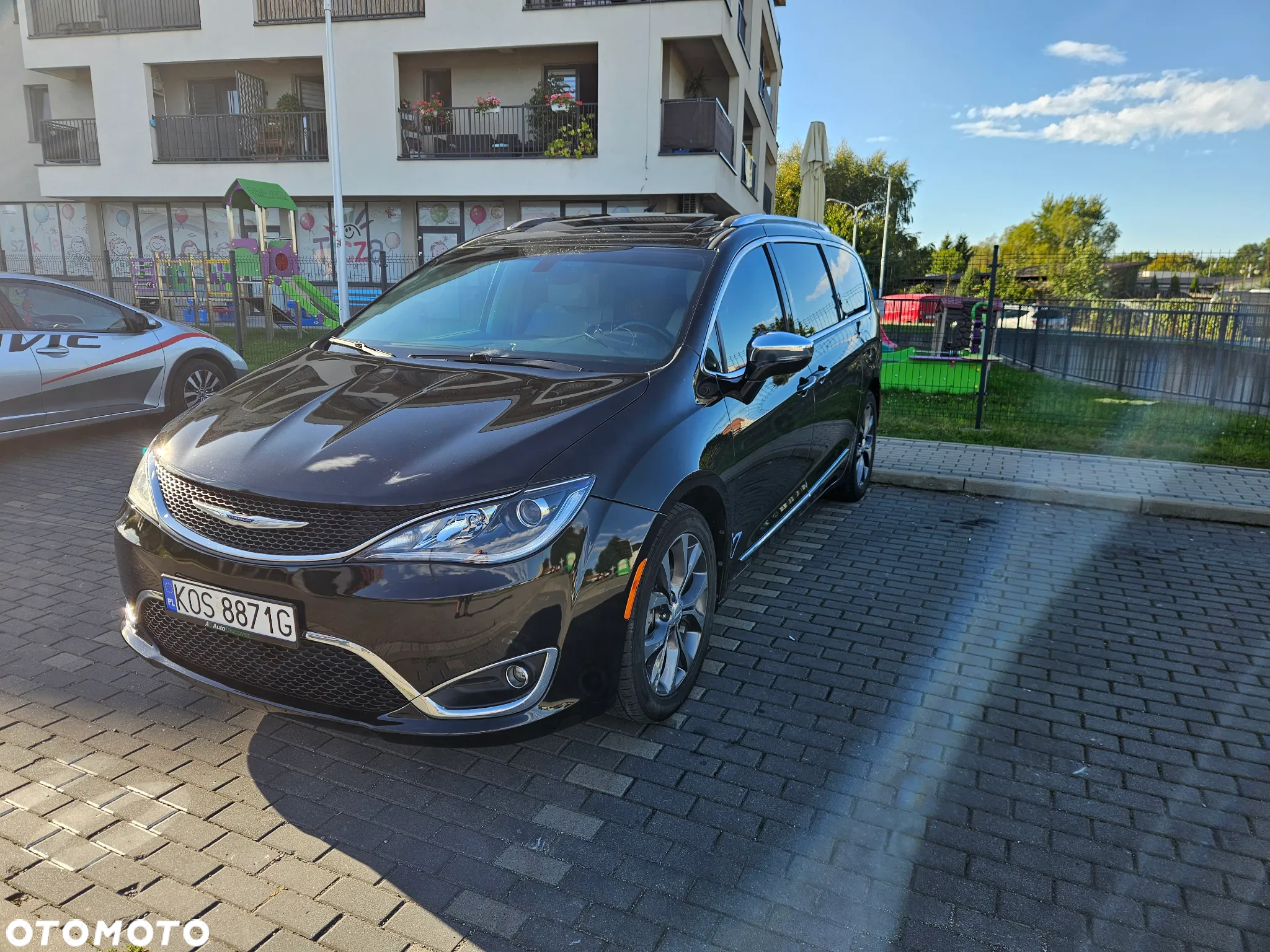 Chrysler Pacifica - 3