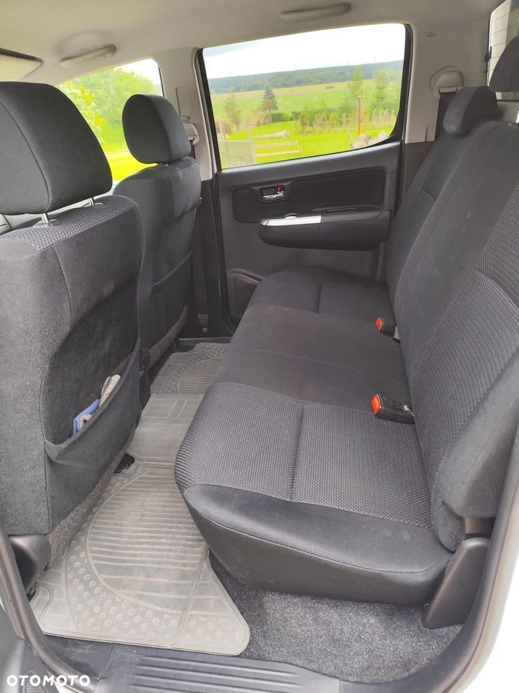 Toyota Hilux 3.0 D-4D SR5-X - 9