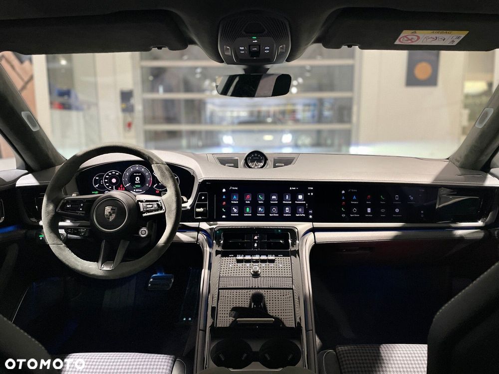 Porsche Panamera - 11