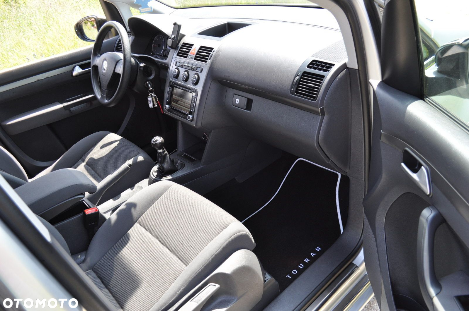 Volkswagen Touran - 8