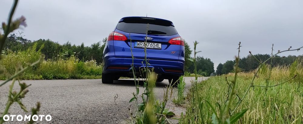 Ford Focus 2.0 EcoBoost ST - 8