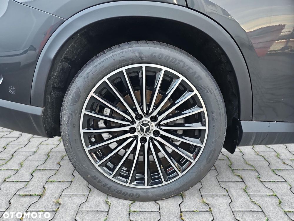 Mercedes-Benz GLC - 10