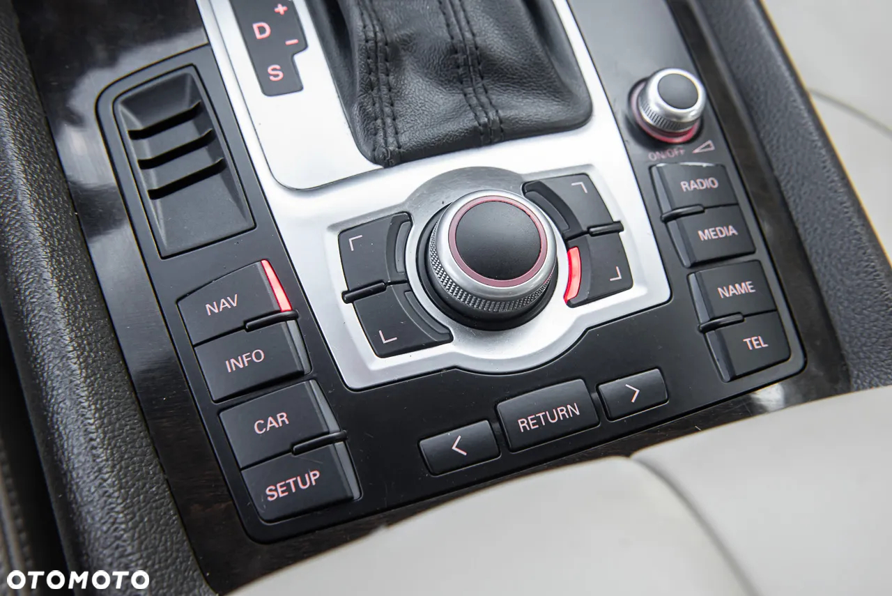 Audi Q7 3.0 TDI DPF quattro tiptronic - 27
