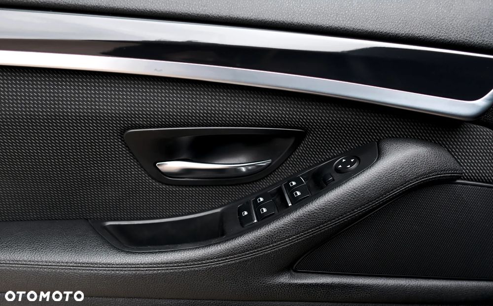 BMW Seria 5 520d - 22