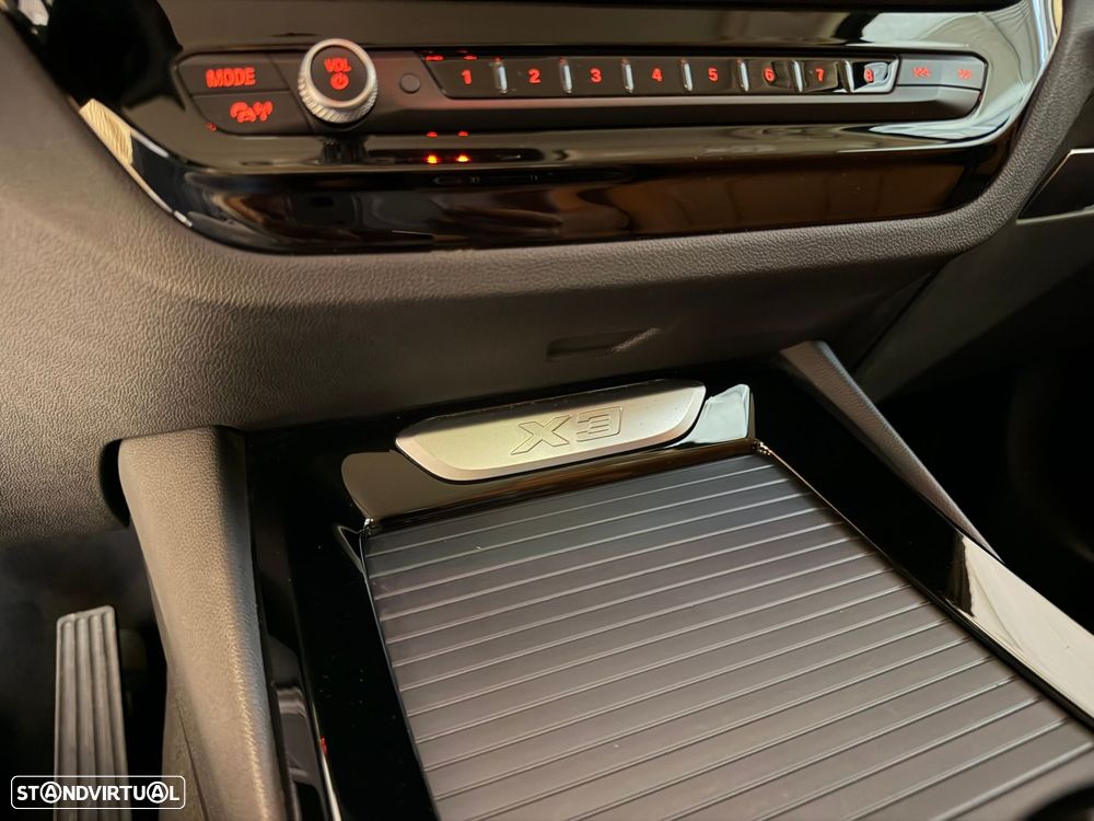 BMW X3 30 e xDrive Line Luxury - 25