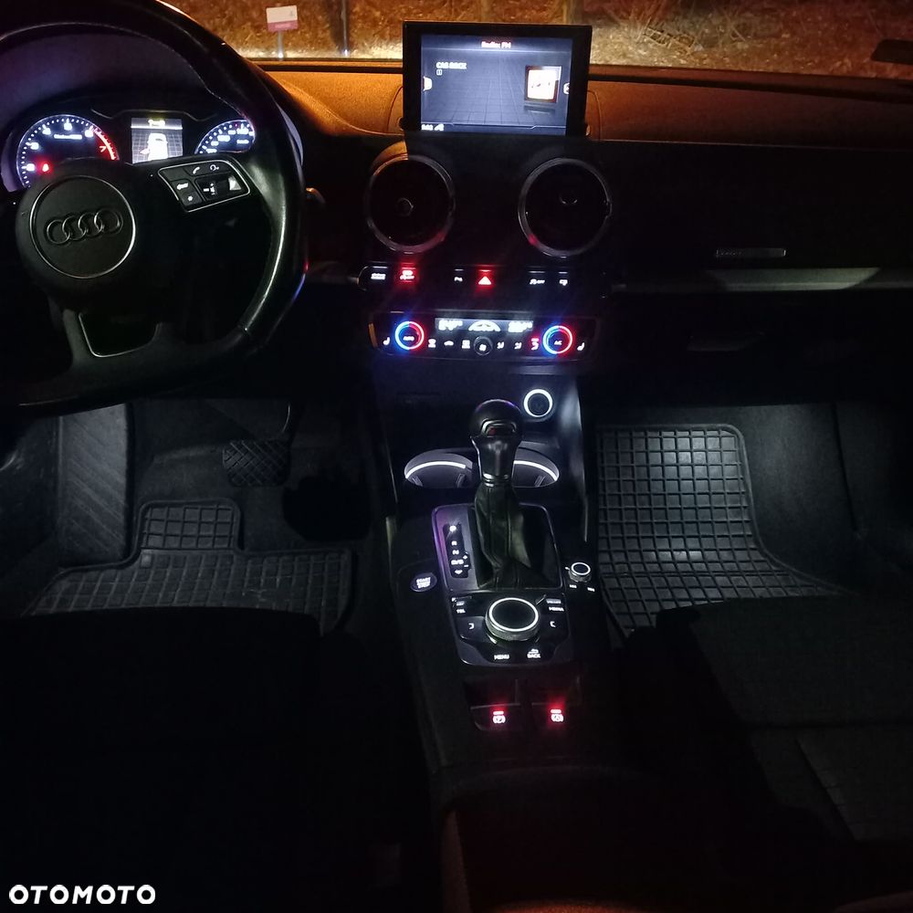 Audi A3 Sportback 1.4 TFSI CoD S tronic - 22