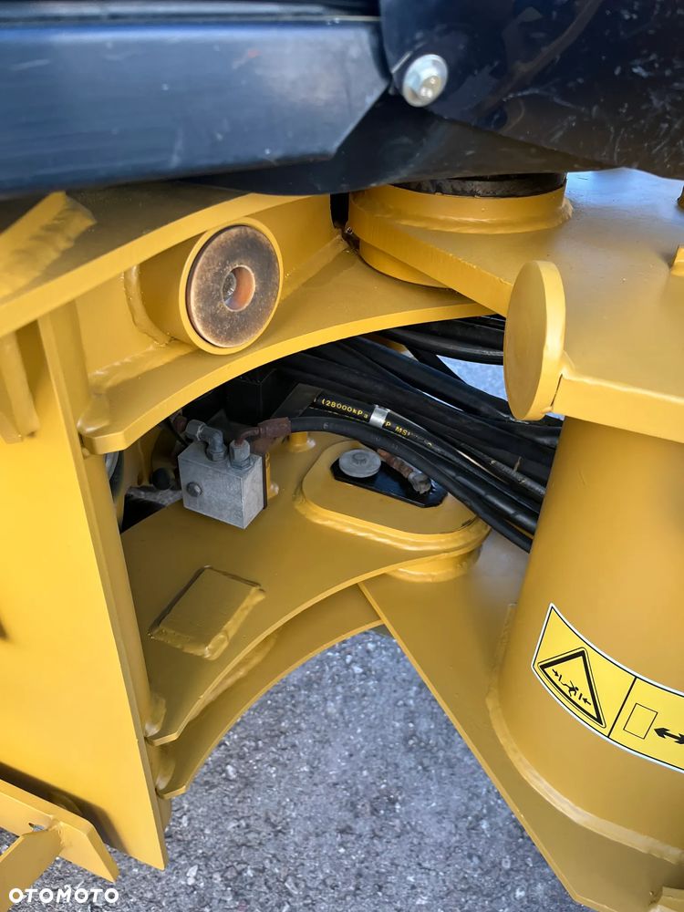 Caterpillar 906 - 7
