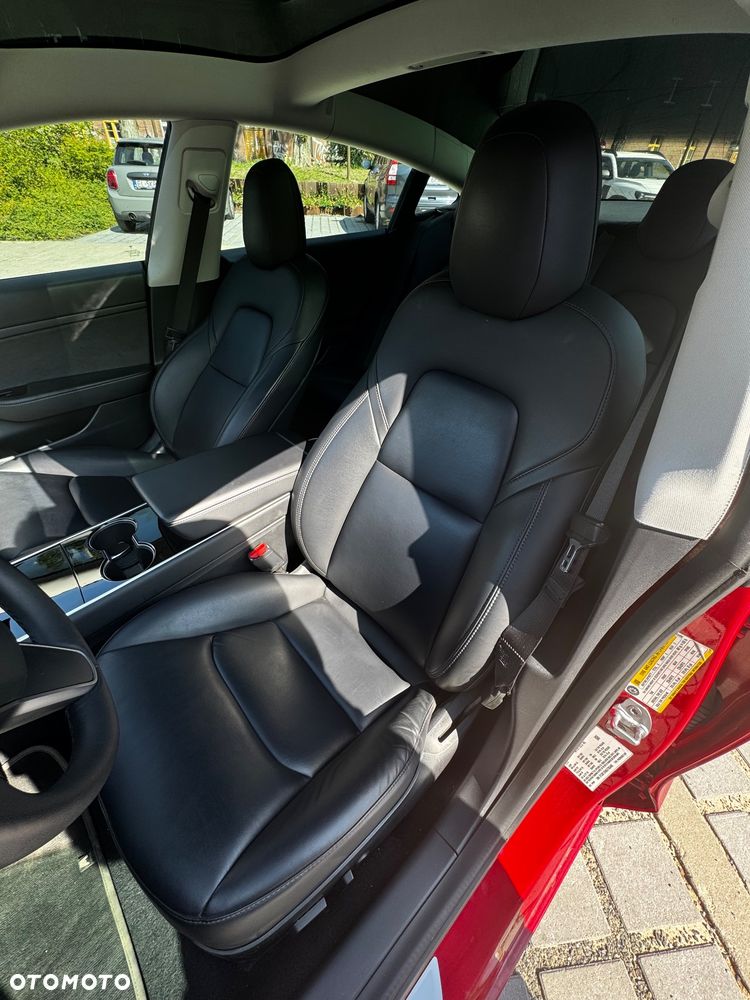 Tesla Model 3 Standard Reichweite Plus Hinterradantrieb - 12
