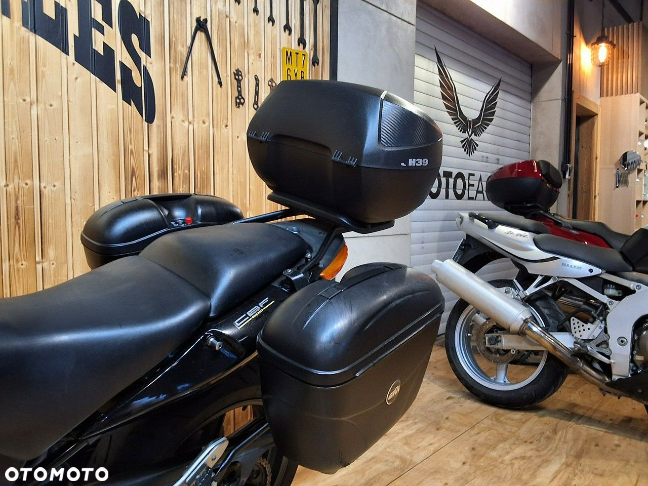 Honda CBF - 7