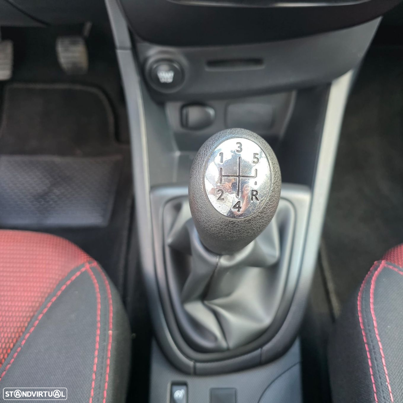 Renault Clio 1.5 dCi Confort - 26