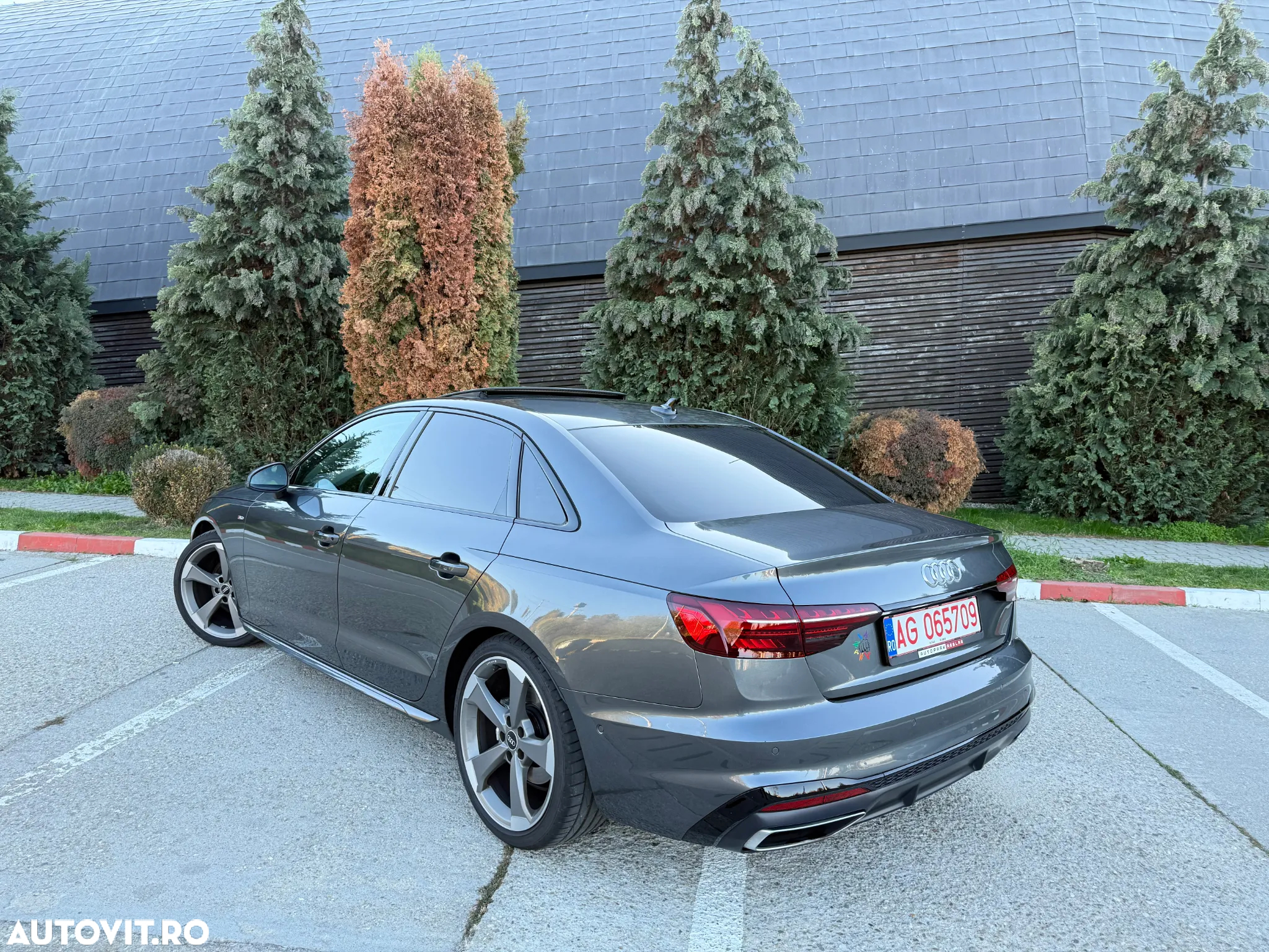 Audi A4 40 TDI S tronic S line - 5