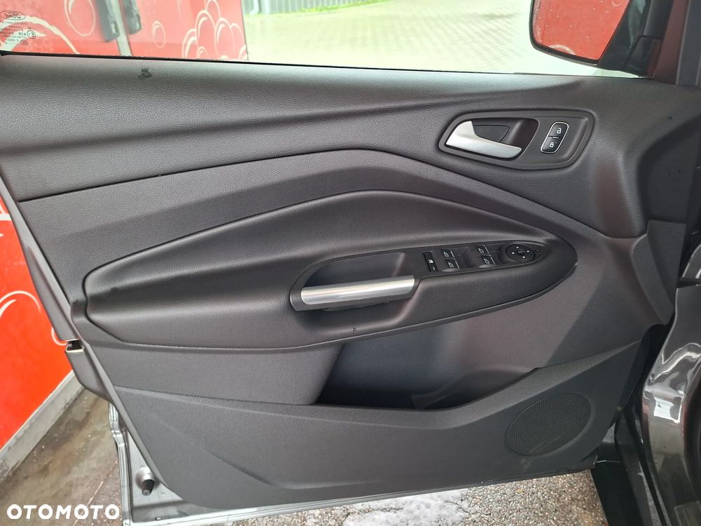 Ford Kuga - 20