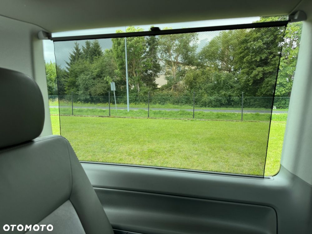 Volkswagen Multivan - 27