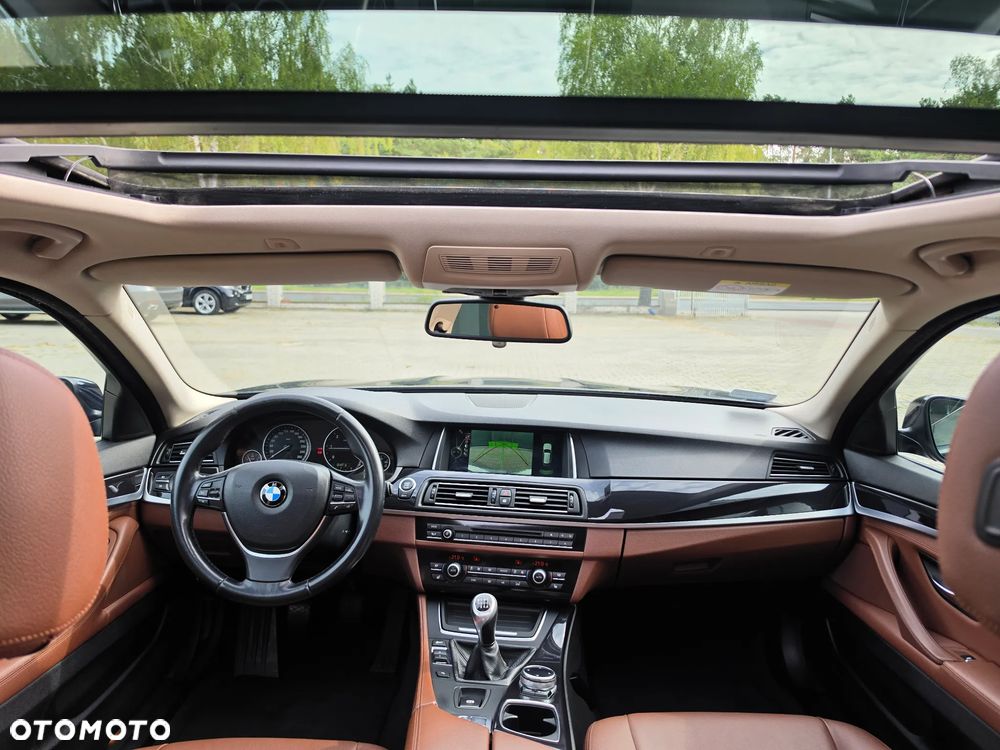 BMW Seria 5 525d - 6