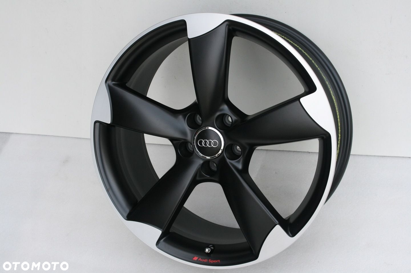 20 AUDI SPORT A6 C8 C7 A4 A5 A7 A8 Q5 Q3 RSQ3 Q2 - 4
