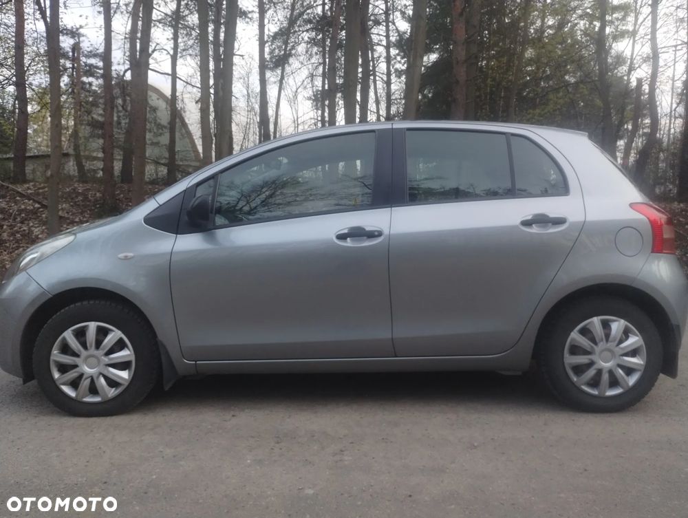 Toyota Yaris - 3