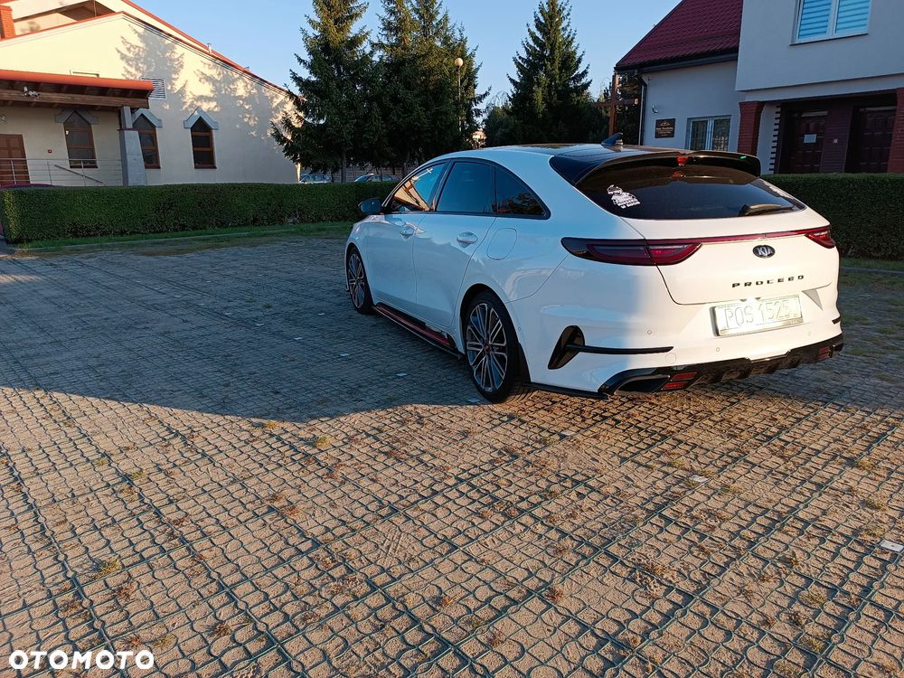 Kia ProCeed 1.6 T-GDI GT DCT - 8