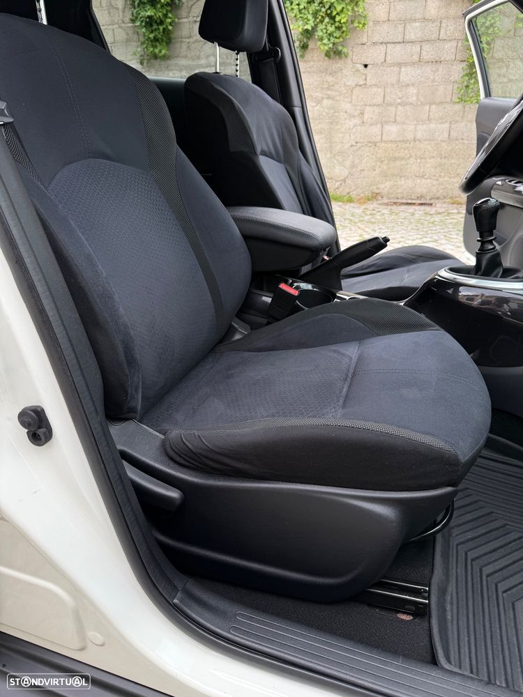 Nissan Juke 1.5 dCi N-Connecta - 24