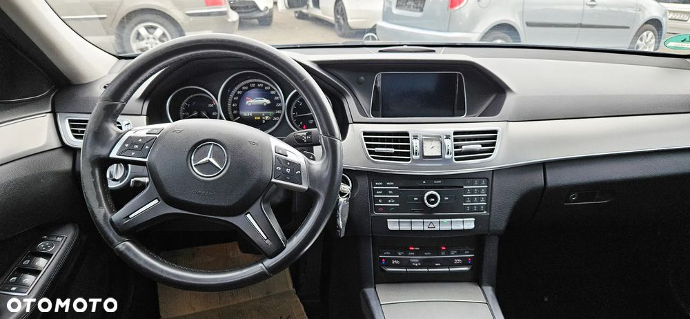 Mercedes-Benz Klasa E 200 CDI 7G-TRONIC Elegance - 7