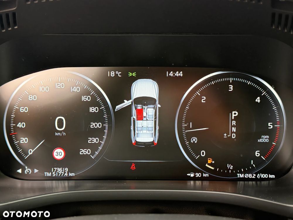 Volvo XC 60 D4 R-Design - 23